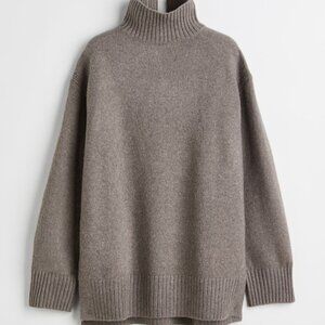 H&M Oversized Turtleneck Sweater Taupe